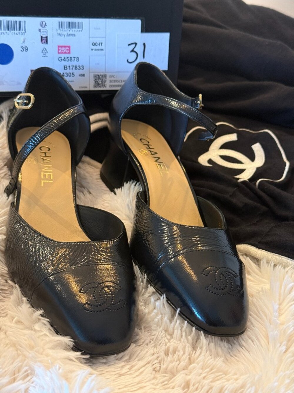 NWT CHANEL 25C Black Shiny Lambskin Mary Jane Pumps Flats Size 39